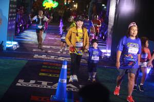 BIB: 3352, 3039, 4146, 4930
                            <button type="button" onclick="openModal(26275319)" class="btn btn-primary btn-sm float-right btn-popup" data-toggle="modal" data-target=".modal-high-quality">
                        <i class="fas fa-shopping-cart"></i> Add to Cart
                    </button>
                                            <button type="button" onclick="isThisMe(26275319, true)" class="btn btn-success btn-sm float-right btn-popup btn-isme hidden" data-toggle="tooltip" data-placement="bottom" title="นี่คือรูปของคุณใช่ไหม คลิกที่นี่เพื่อเอาเข้าอัลบั้ม">
                        <i class="fas fa-plus"></i> Add to album
                    </button>
                    <button type="button" onclick="isThisMe(26275319, false)" class="btn btn-warning btn-sm float-right btn-popup btn-isnotme hidden">
                        <i class="fas fa-ban"></i> Remove from album
                    </button>